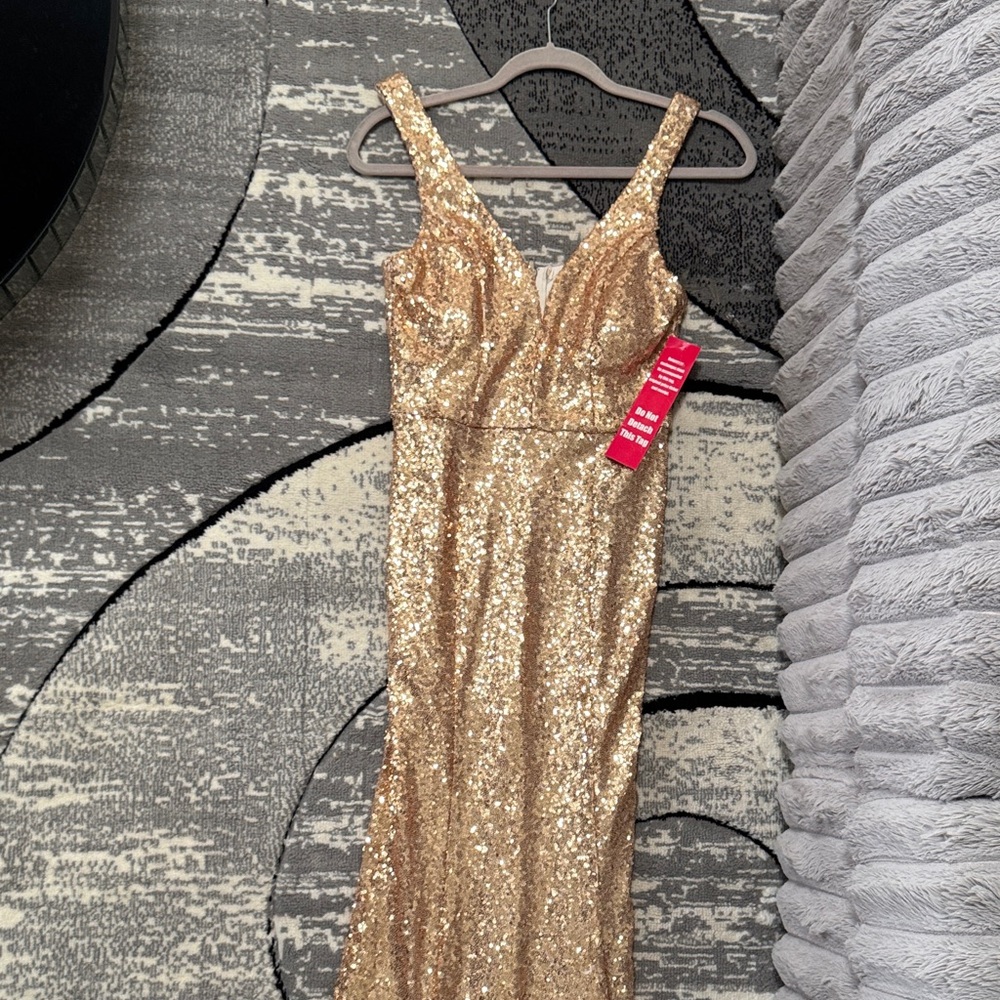 Elegant Gold Sequin Dress